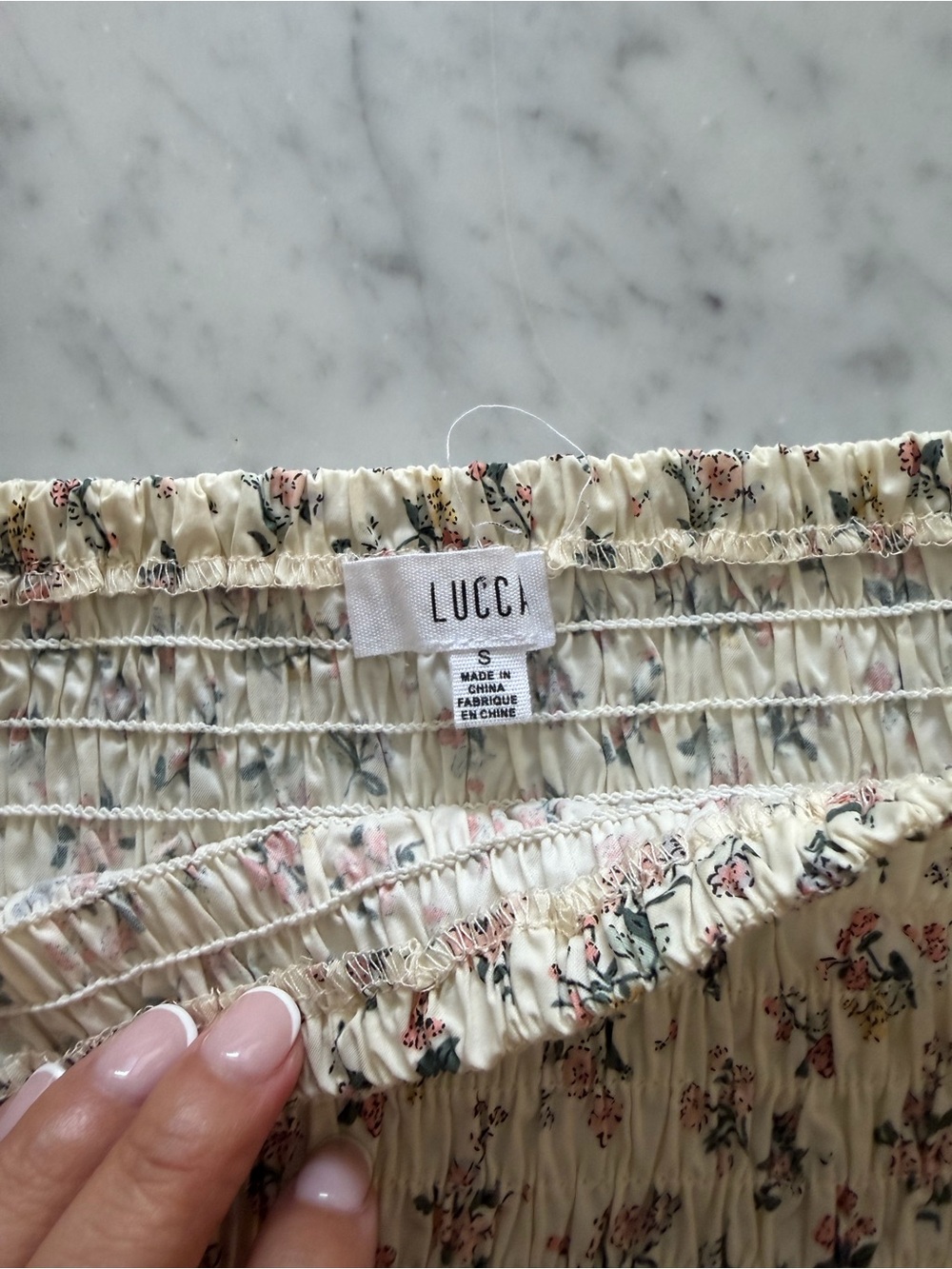 Lucca smocked floral crop puff sleeve top - Picture 3 of 7